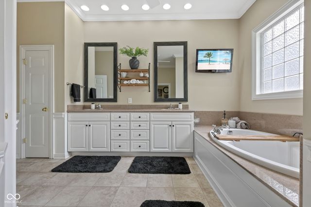 2888 Cromwell Court, Greenwood, IN 46143
