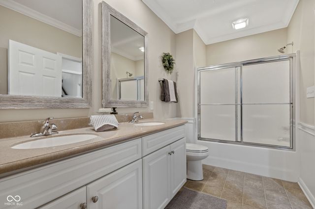 2888 Cromwell Court, Greenwood, IN 46143