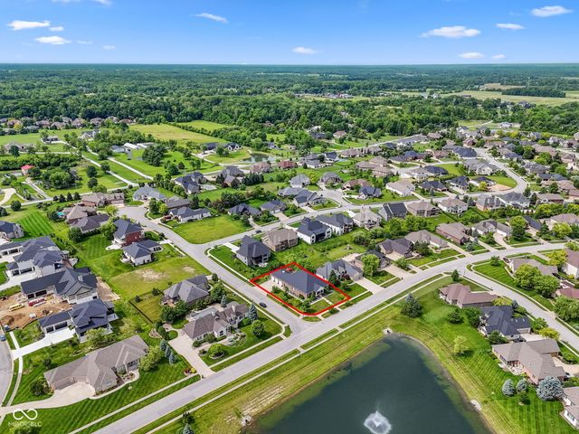 2888 Cromwell Court, Greenwood, IN 46143