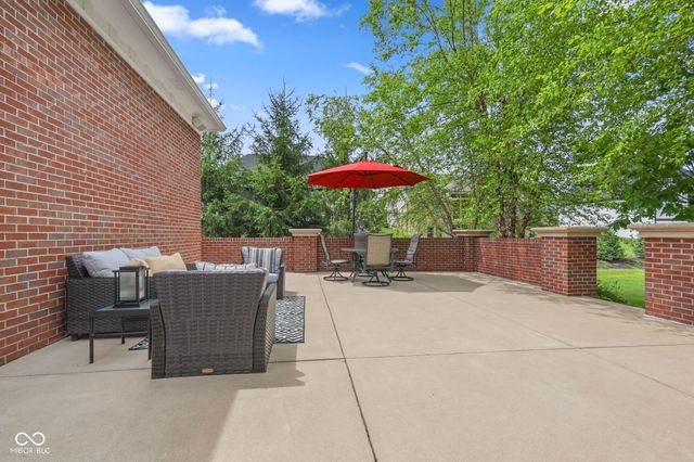 2888 Cromwell Court, Greenwood, IN 46143