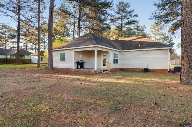 501 Longhorn Trail, Perry, GA 31069