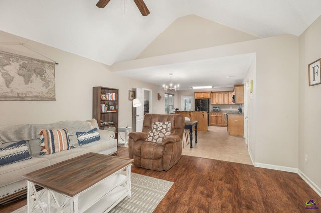501 Longhorn Trail, Perry, GA 31069