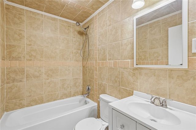 143 Dicio St, North Strabane, PA 15317