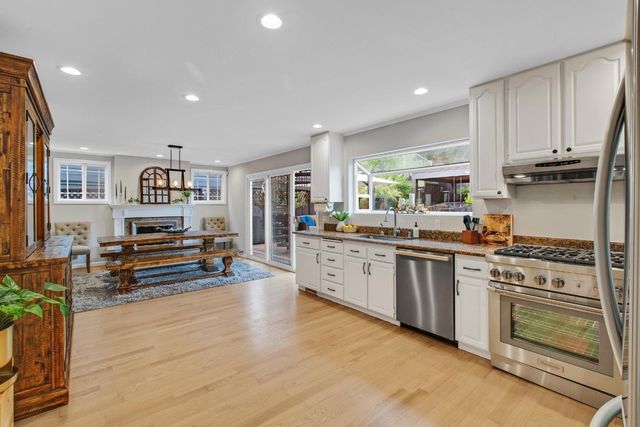 12 Yellowstone Way, Pacifica, CA 94044