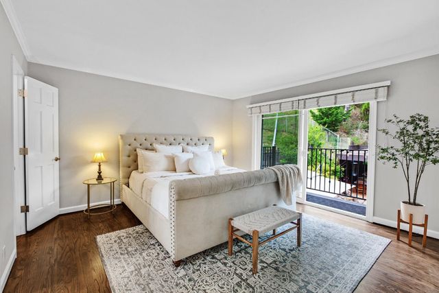 12 Yellowstone Way, Pacifica, CA 94044