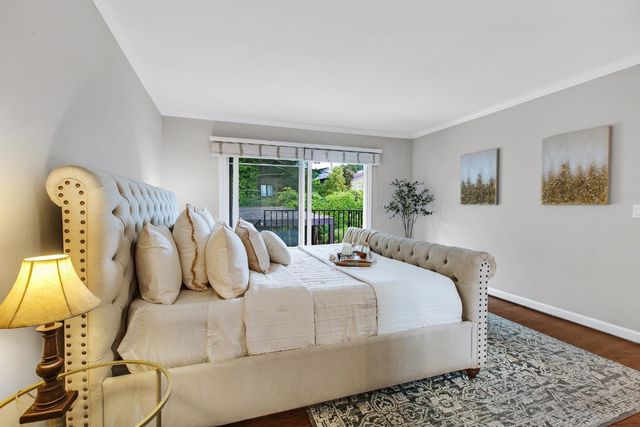 12 Yellowstone Way, Pacifica, CA 94044