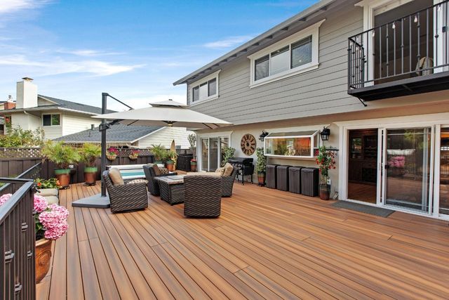 12 Yellowstone Way, Pacifica, CA 94044
