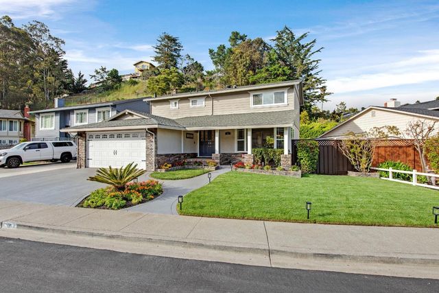 12 Yellowstone Way, Pacifica, CA 94044