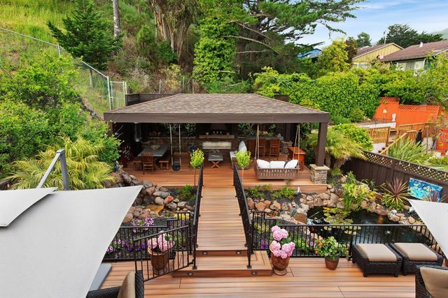 12 Yellowstone Way, Pacifica, CA 94044