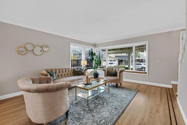 12 Yellowstone Way, Pacifica, CA 94044