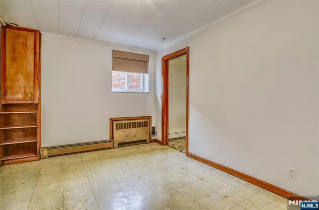 1106 Keswick Place, Fort Lee, NJ 07024