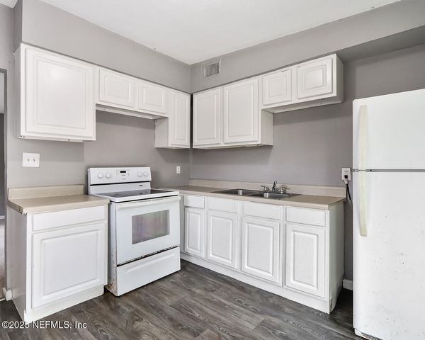 2212 W 12TH Street, Jacksonville, FL 32209