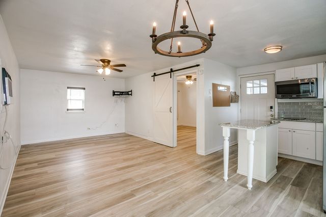 1130 W Lake Drive, Weatherford, TX 76087