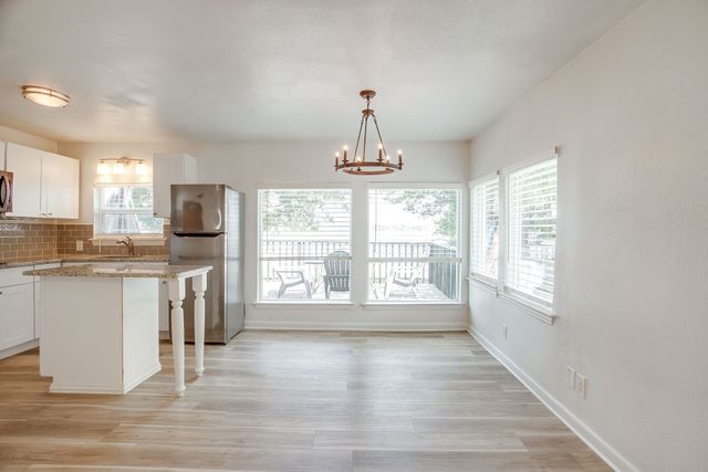 1130 W Lake Drive, Weatherford, TX 76087