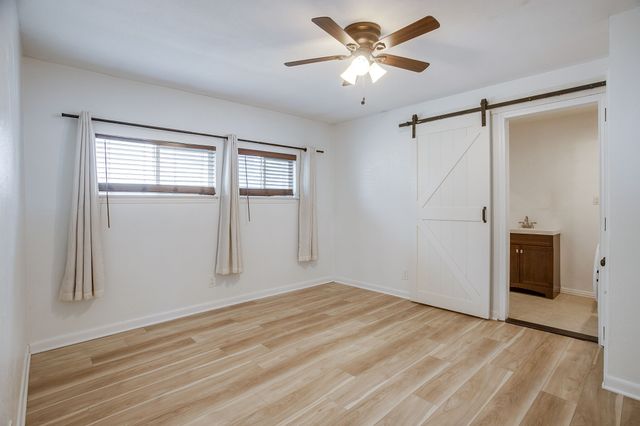 1130 W Lake Drive, Weatherford, TX 76087