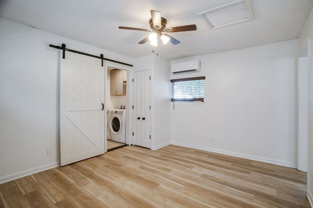 1130 W Lake Drive, Weatherford, TX 76087