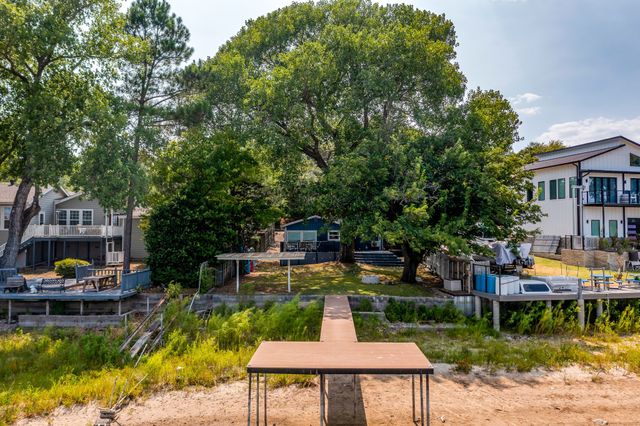 1130 W Lake Drive, Weatherford, TX 76087
