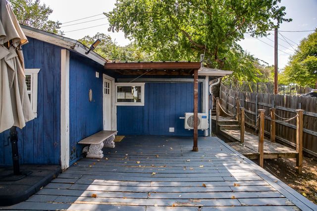 1130 W Lake Drive, Weatherford, TX 76087