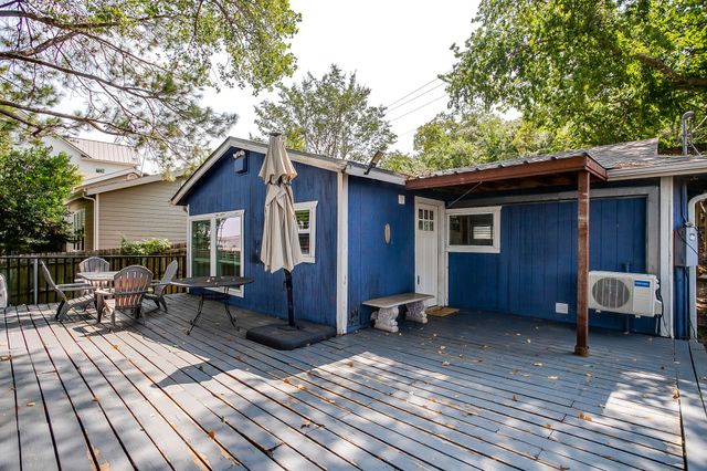 1130 W Lake Drive, Weatherford, TX 76087