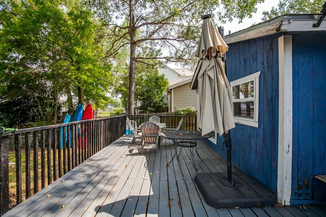 1130 W Lake Drive, Weatherford, TX 76087