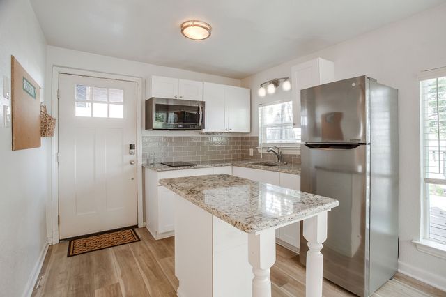 1130 W Lake Drive, Weatherford, TX 76087