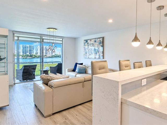2949 Point East Drive B105, Aventura, FL 33160