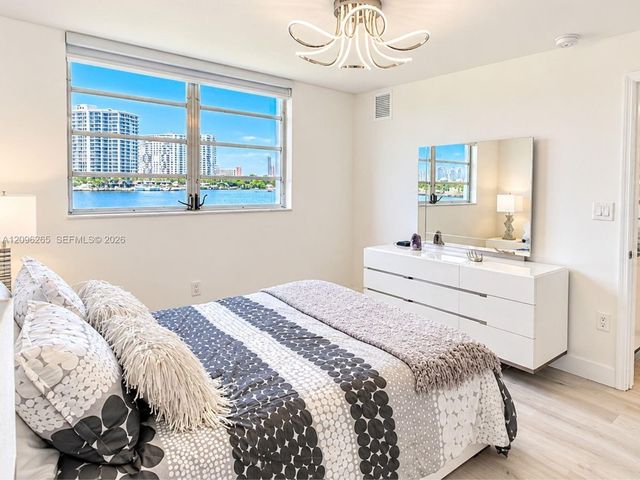 2949 Point East Drive B105, Aventura, FL 33160