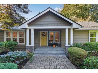 18665 TRILLIUM Dr, West Linn, OR 97068