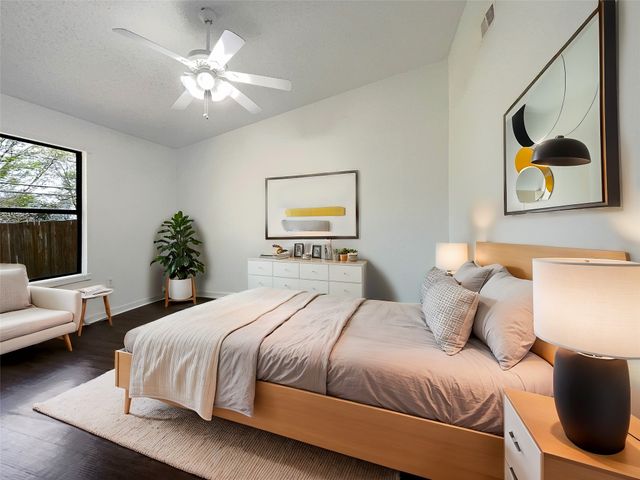 1625 Gentle Wind Drive, Arlington, TX 76018