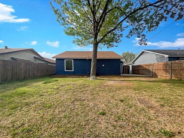 1625 Gentle Wind Drive, Arlington, TX 76018