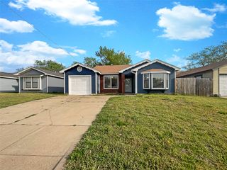 1625 Gentle Wind Drive, Arlington, TX 76018