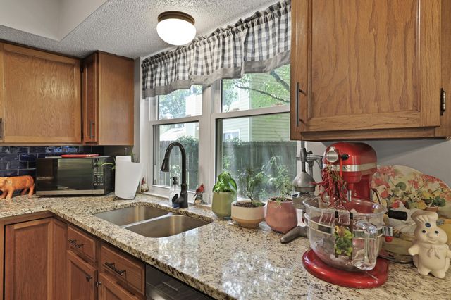 125 Crooked Creek Court, Summerville, SC 29486