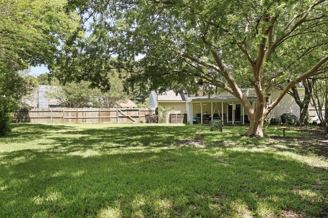 125 Crooked Creek Court, Summerville, SC 29486