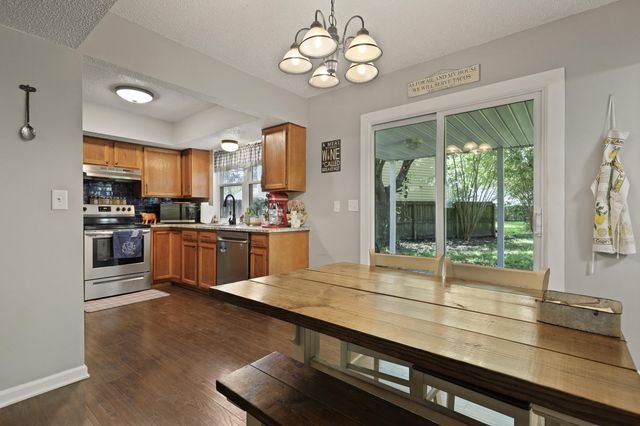 125 Crooked Creek Court, Summerville, SC 29486