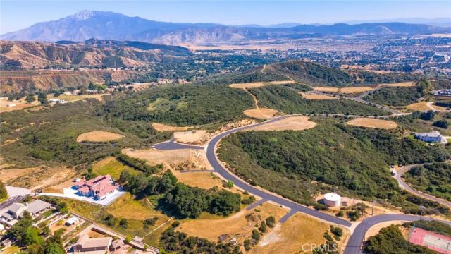 39527 Hidden Heights, Yucaipa, CA 92399