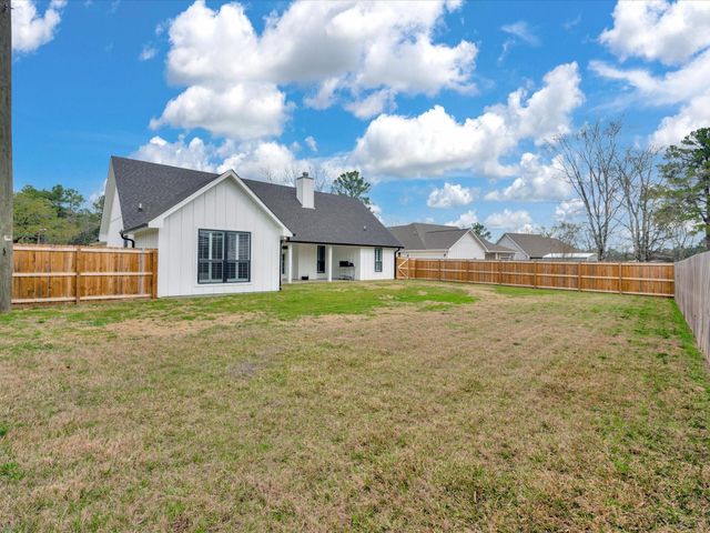 535 Fm 1194, Hudson, TX 75904