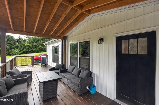 450 Burem Road, Rogersville, TN 37857