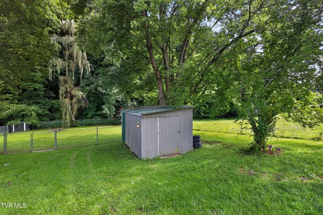 450 Burem Road, Rogersville, TN 37857