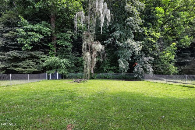 450 Burem Road, Rogersville, TN 37857