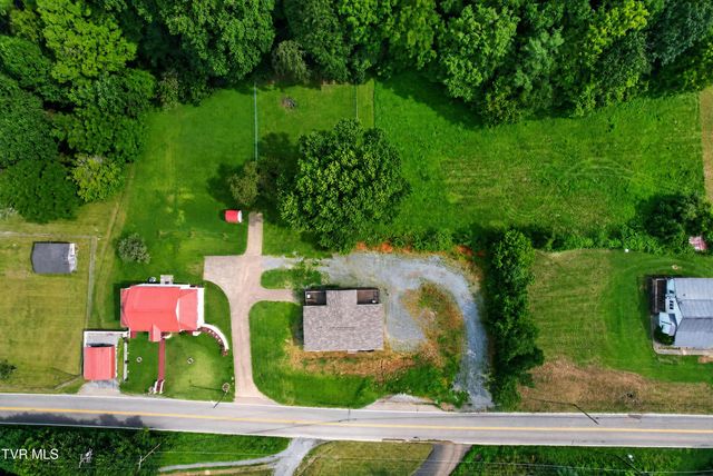450 Burem Road, Rogersville, TN 37857