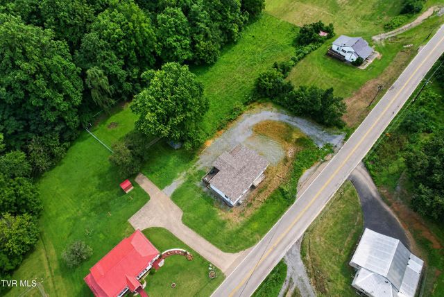 450 Burem Road, Rogersville, TN 37857