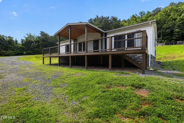 450 Burem Road, Rogersville, TN 37857