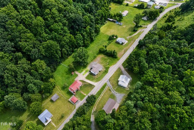 450 Burem Road, Rogersville, TN 37857