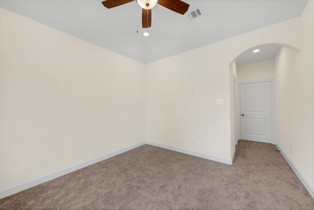 16936 W Ivanhoe, Montgomery, TX 77316