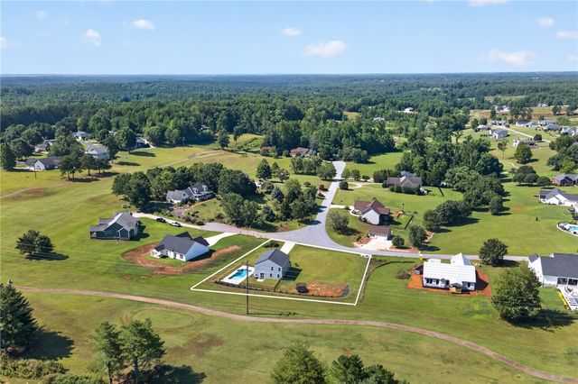 2007 Aberdeen Lane, Walhalla, SC 29691