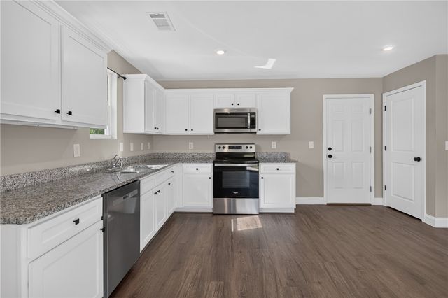2007 Aberdeen Lane, Walhalla, SC 29691