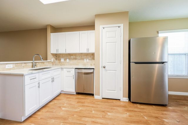 6207 El Granate Drive, Houston, TX 77048