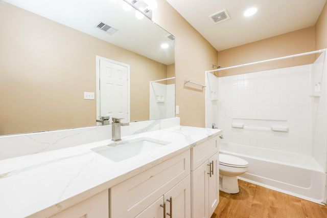 6207 El Granate Drive, Houston, TX 77048