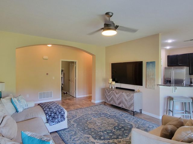 3555 Evelynton Avenue, Lewis Center, OH 43035