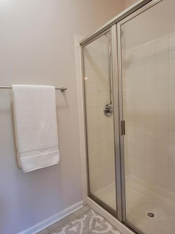 3555 Evelynton Avenue, Lewis Center, OH 43035